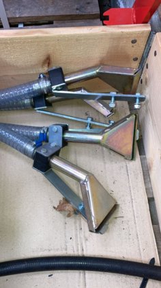 2024 デュルフ顆粒散布機