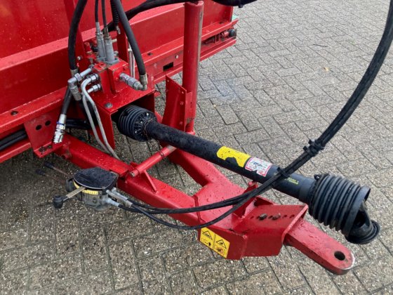 斯特劳特曼块状货车