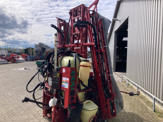 2015 Hardi Master Plus 18