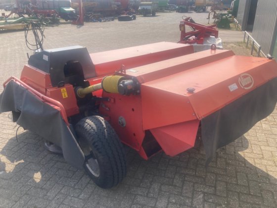 ビコン CM 270 牽引式草刈機