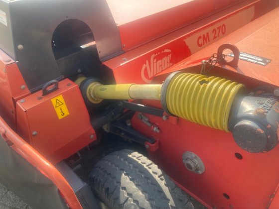 Vicon CM 270 拖式割草机