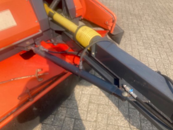 ビコン CM 270 牽引式草刈機