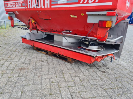 2001 ラウホ・アクセラ MW 1101