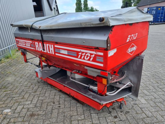 2001 ラウホ・アクセラ MW 1101