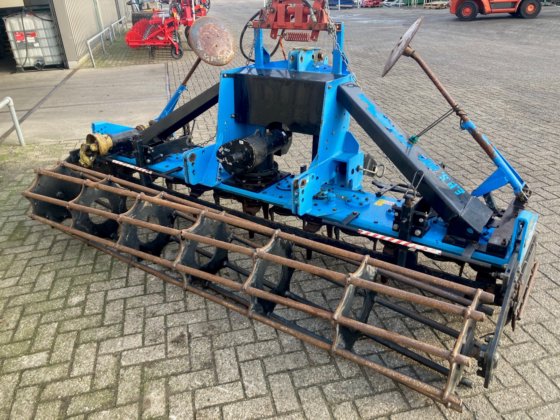 2001 シクマ・ロトルコペッグ