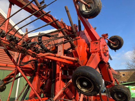 2005 クーン GA 8521 レーキ