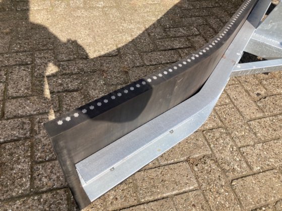 ラバースクレーパー／マニュアスクレーパー／スラットスクレーパー