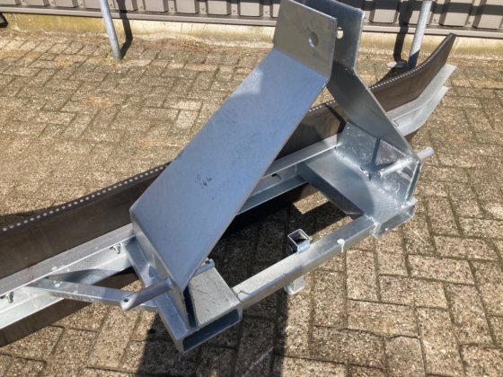 ラバースクレーパー／マニュアスクレーパー／スラットスクレーパー