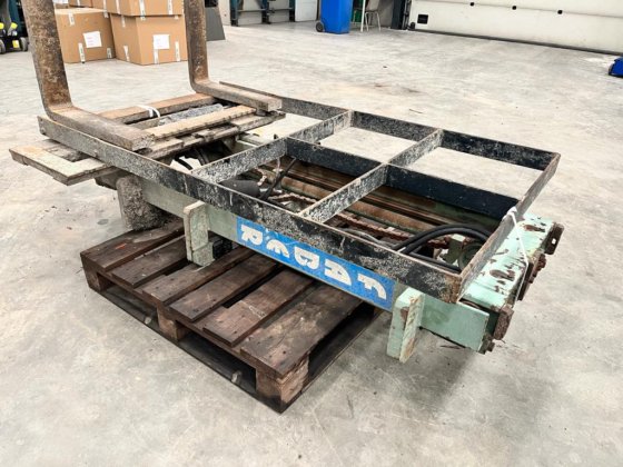 1992年製ファーバー・リフティング・マスト