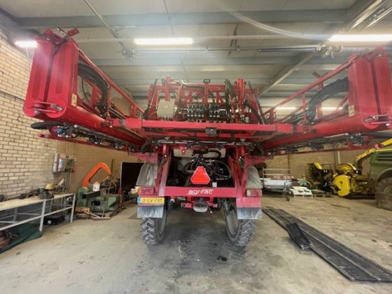 2010 アグリファック フィールドスプレーヤー 33 mt