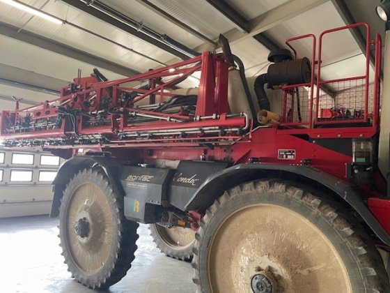 2010 アグリファック フィールドスプレーヤー 33 mt