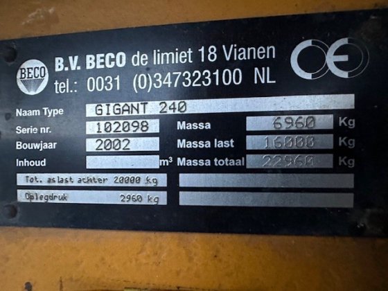 2002 ベコ・ギガント240グラウンド・ダンパ