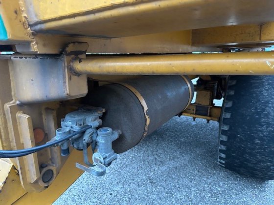 2002 ベコ・ギガント240グラウンド・ダンパ