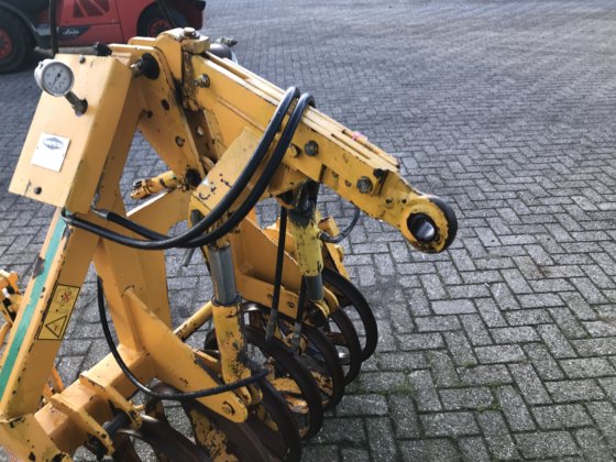 ランプスタッド・フロントパッカー