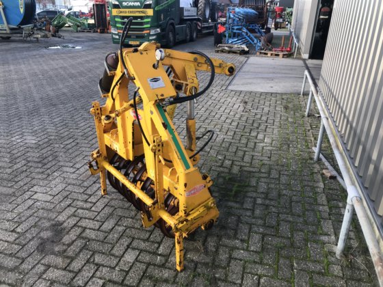 ランプスタッド・フロントパッカー