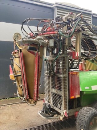 2020年 ムンクホフ 3列スプレー