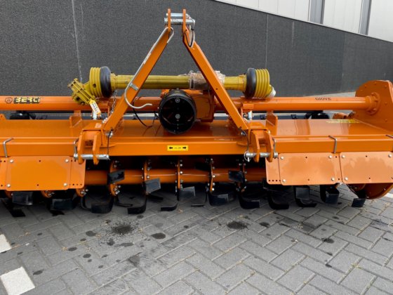 ベルティ ジョーベ 280 + パッカーローラー