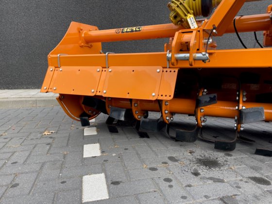 ベルティ ジョーベ 280 + パッカーローラー