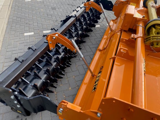 ベルティ ジョーベ 280 + パッカーローラー