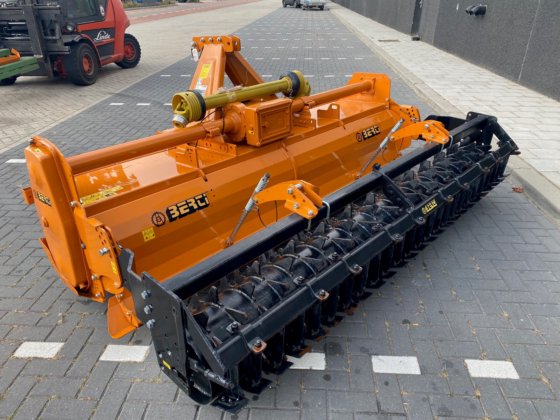 ベルティ ジョーベ 280 + パッカーローラー