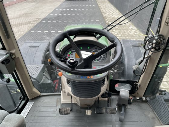 2012年式フェント714SCR Profi