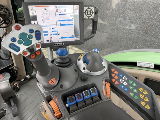 2012年式フェント714SCR Profi