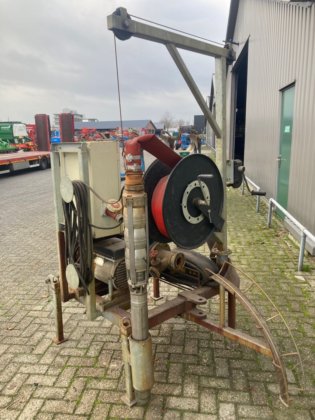 ピットからのトラクターPTOポンプ。