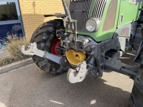 2004 フェント 410 com1