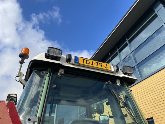 2004 フェント 410 com1