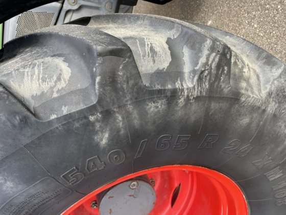 2004 フェント 410 com1