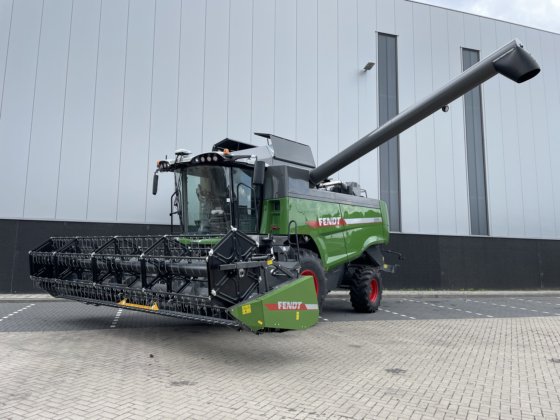 2025 フェント 5275 C コンバイン