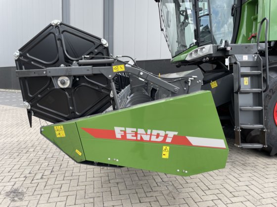 2025 フェント 5275 C コンバイン