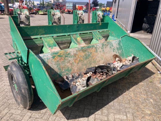 哈夏播种机 马铃薯收获机