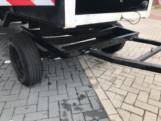 平板车 翻斗车和青贮车