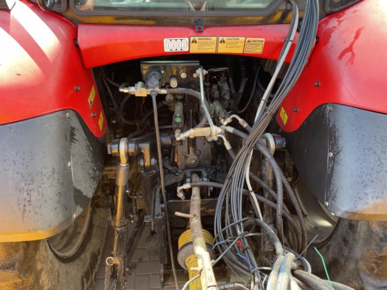 MF 6475 Dyna-6 带牧羊人沟渠清扫机