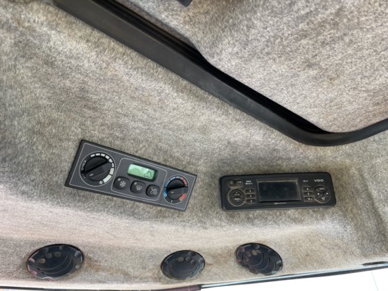 MF 6475 ダイナ6、シェパード・スイーパー付き