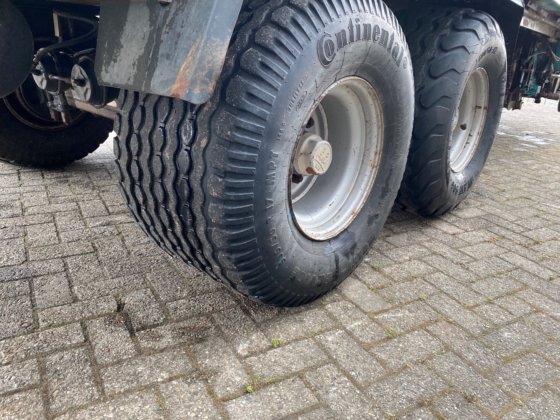 2000 メンゲレ・ロータント 745