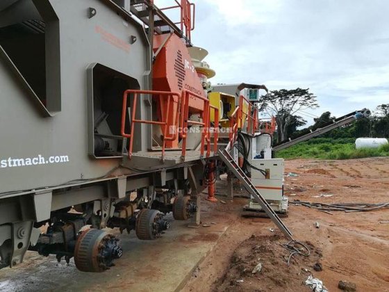 移动式圆锥破碎机