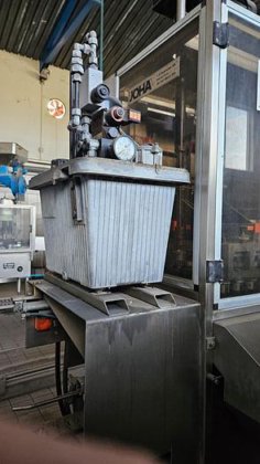 ボトルアンスクリュー