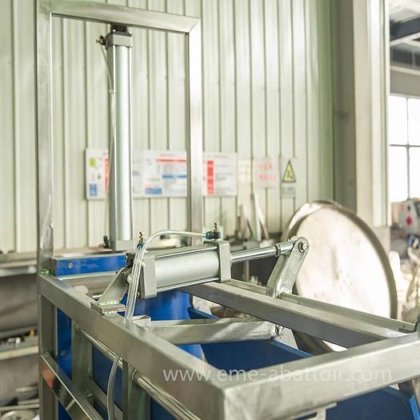 小型猪肉屠宰场生猪屠宰设备套装 用于屠宰场的生猪束缚箱腌制机