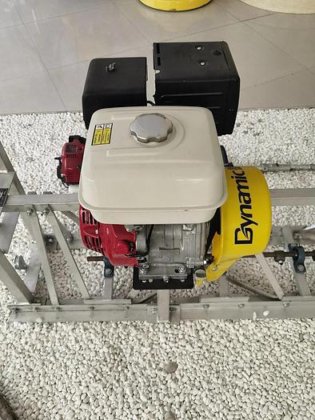 VTS-600 汽油动力路面整平机熨平板工具 混凝土地面整平机 混凝土振动桁架熨平板出售