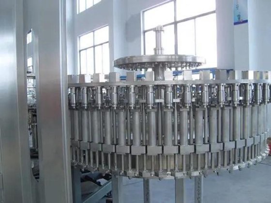 全自动塑料瓶果汁灌装旋盖包装机