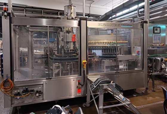 使い捨てボトル充填ライン