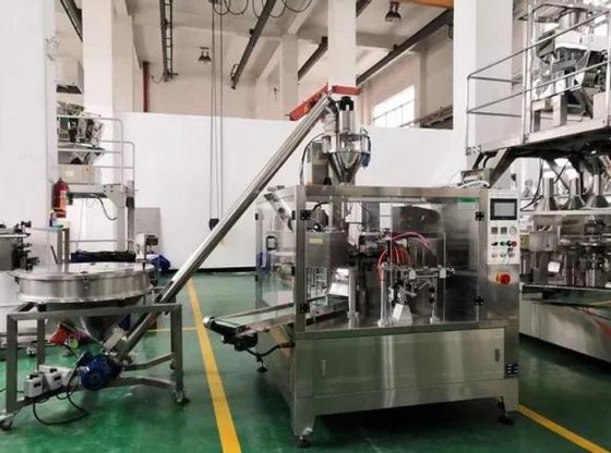 セリウムの自動前もって作られた袋の包装ラインは充填機を量る微粒の粉をスパイスで味付けします