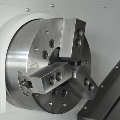 miUmac KDCK-40 CNCスラントベッド旋盤