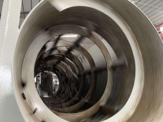 ウィスコンオイルフィルターリサイクルシステムと廃棄機