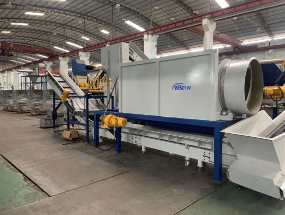 ウィスコンオイルフィルターリサイクルシステムと廃棄機