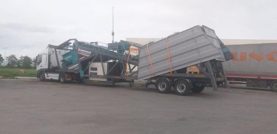 移動式コンクリートバッチングプラント