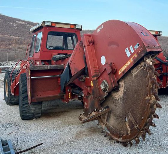 Ditch Witch RT185