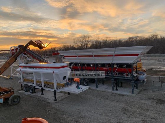 卧式移动水泥仓